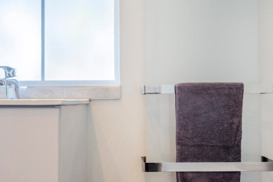 Select XLS – White Infrared Towel Heater With Integrated Controls